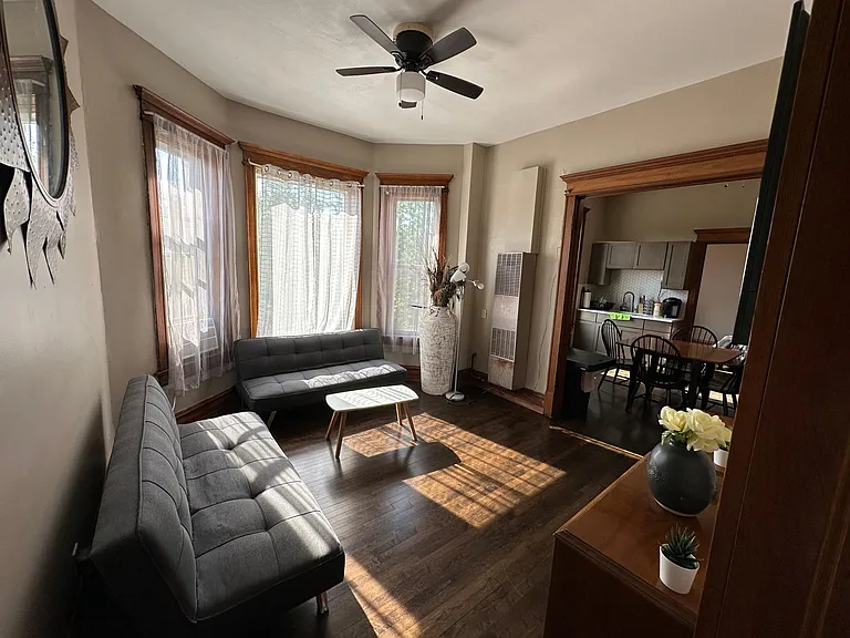 2859 W 24th Blvd #3R — Photo 1