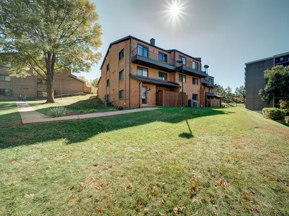 3459 Summit Ct NE, Washington, DC 20018