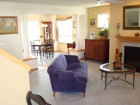 Living Room/Dining Room