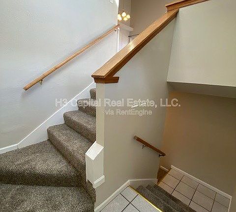 3rd image of 315 Hannah Dr