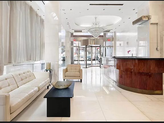 5th image of 189 Bridge St APT 3C