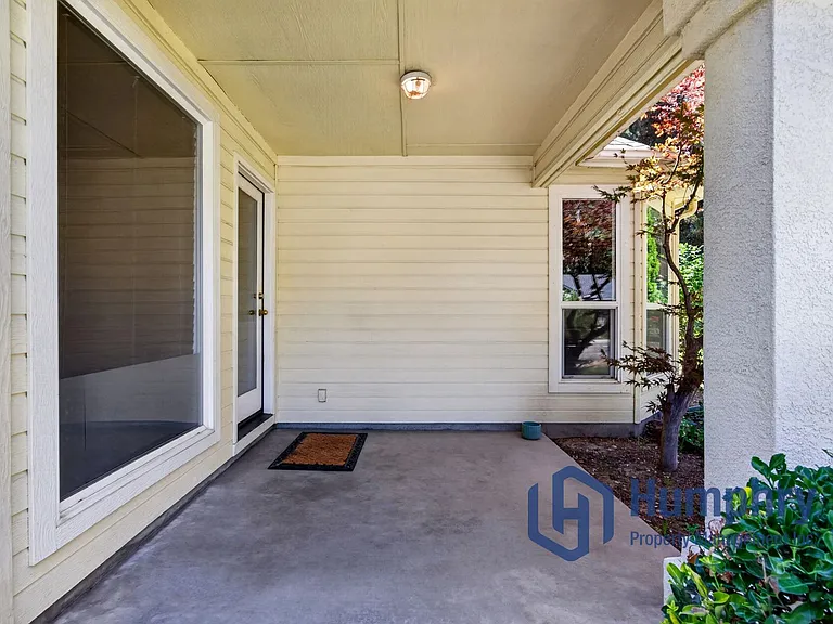 1948 E Cypress Point Dr — Photo 7