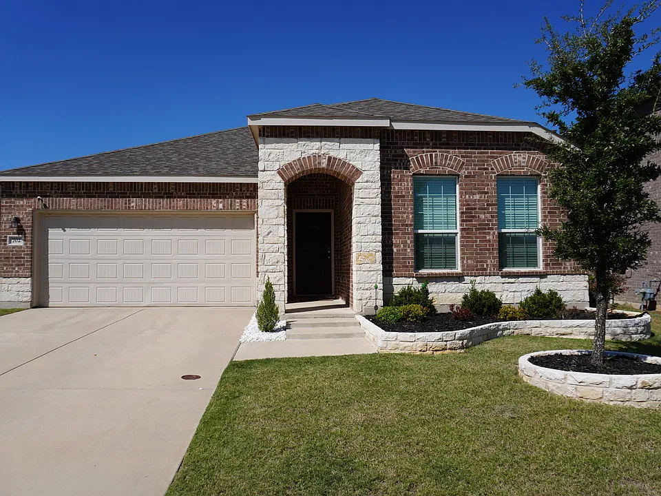702 Indigo Rd
