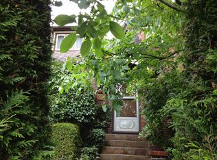 7541 20th Ave NE, Seattle, WA 98115