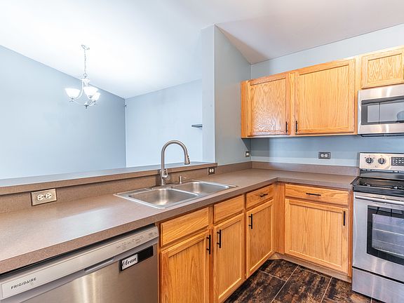 4th image of 1521 Silverstone Dr #3