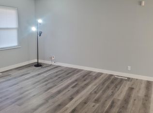 3027 Stratford Ln SW, Cedar Rapids, IA 52404