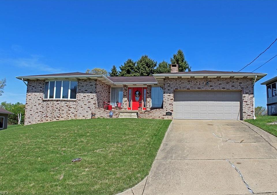 1st image of 861 Donegal Dr