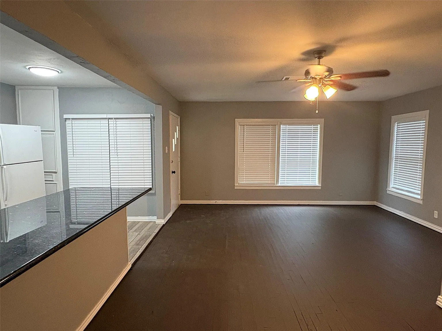 3 bed, 2.0 bath, 1208 sqft, $1,500 — Photo 4