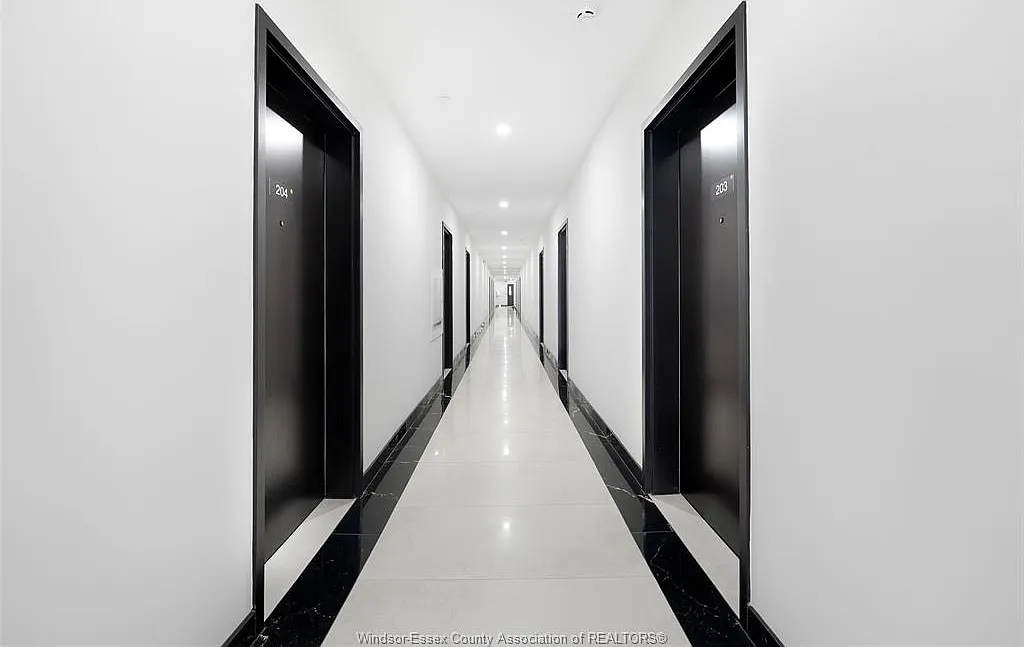 2 bed, 2.0 bath, $2,400 — Photo 3