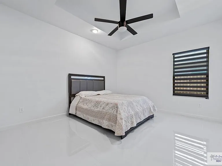 7283 Rain Forest Dr — Photo 27