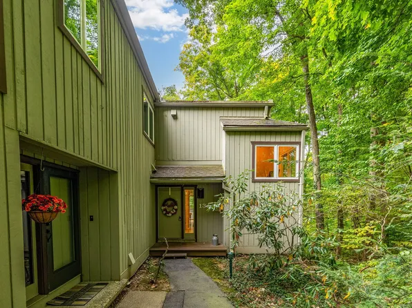 13 Byrne Court #D, Farmington, CT 06032