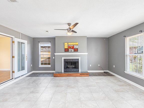 5th image of 1622 Date Palm Dr