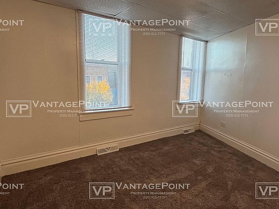3rd image of 413-423 Dousman St #5