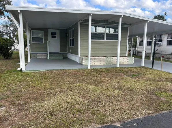 4902 Dove Dr, Zephyrhills, FL 33541