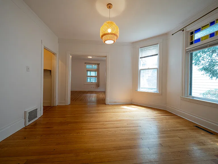 2224 26th Ave S #1 — Photo 8
