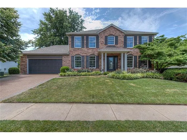 2076 Willow Trl photo 1