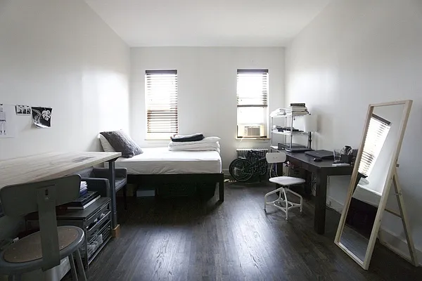 Rented by BIG Management NY | media 28