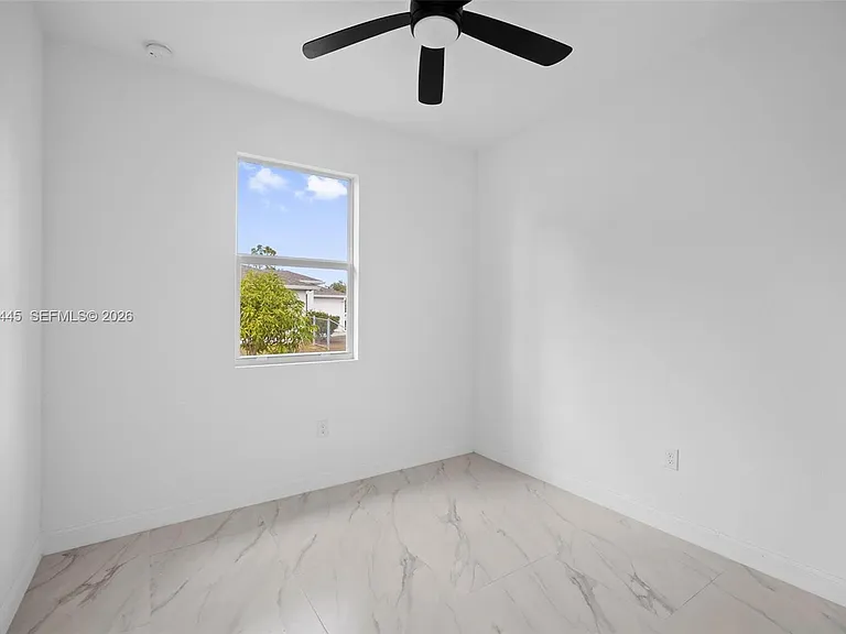 1923 Sunniland Blvd — Photo 14
