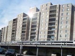 2120 Greentree Rd APT 100E, Pittsburgh, PA 15220
