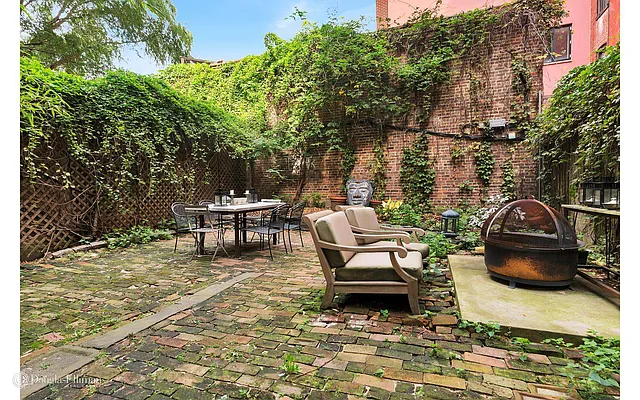 Rented by Douglas Elliman | media 10