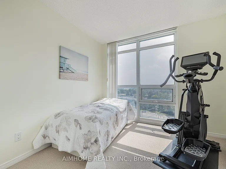 30 Harrison Garden Blvd #1106 — Photo 26