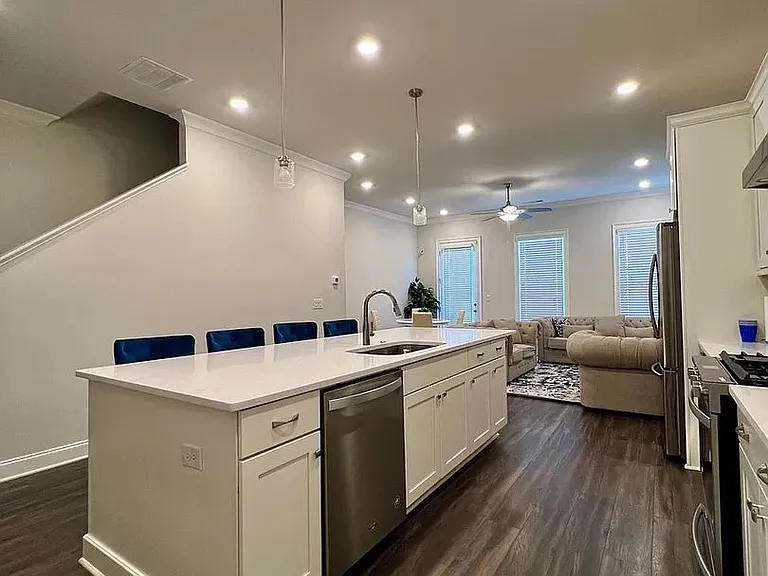 1825 La Dawn Ln NW — Photo 24