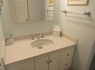 401 Bellevue Ave #312, Newport, RI 02840