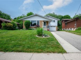 29 Ruskview Rd, Kitchener, ON N2M4S1