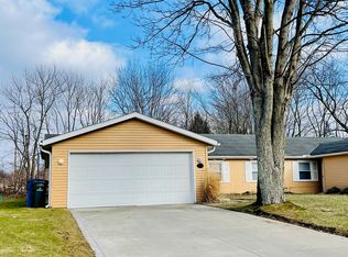 5649 Opal St #5649, North Ridgeville, OH 44039