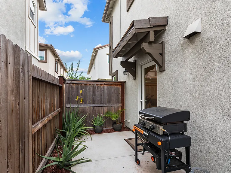 5256 Molino Cir — Photo 29