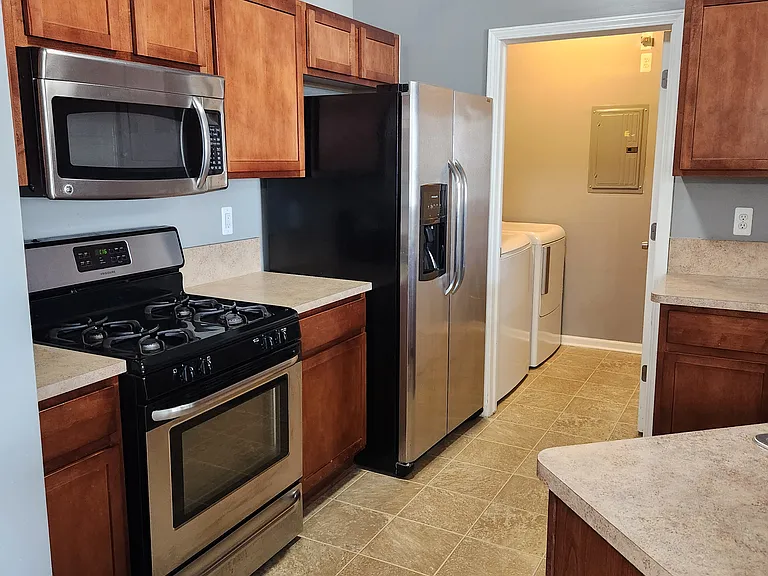 23668 Northstone Village Dr — Photo 8