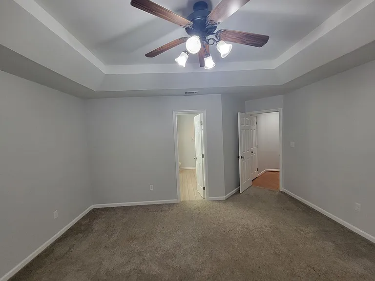2910 Pointewest Dr — Photo 16