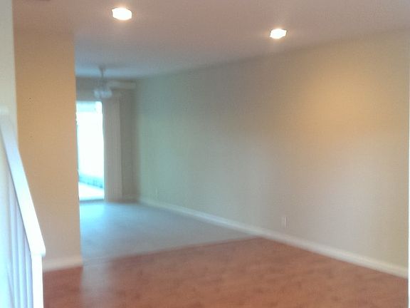 2nd image of 1490 Flanigan Dr Unit 3