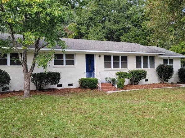 1202 Skyline Dr, Dublin, GA 31021