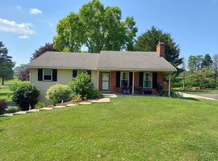 2521 Bachmantown Rd, Ronks, PA 17572