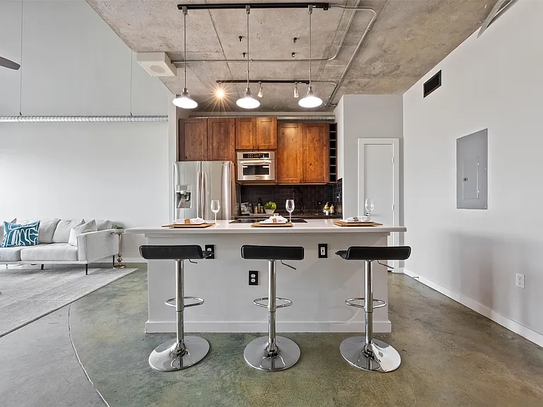 2000 Bagby St #7414 — Photo 3