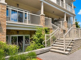 366 Wood Acres Grv #I, Ottawa, ON K1T0M7