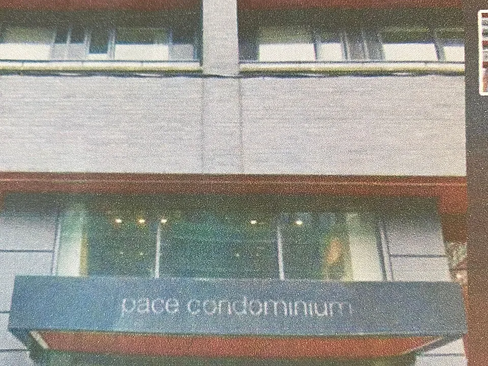 159 Dundas St E #3908