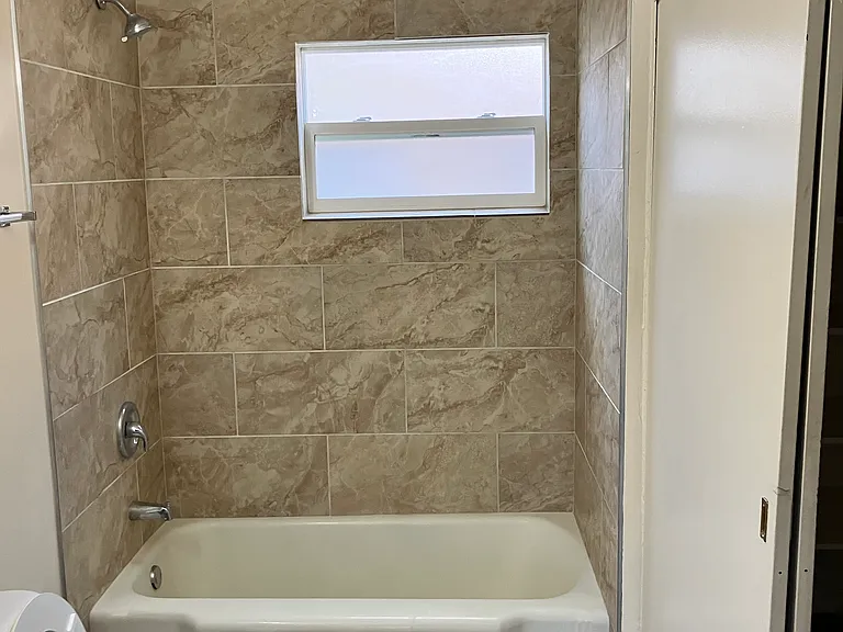 1903 Gold Ave SE #1 — Photo 14