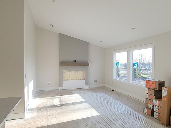 5th image of 2415 Dayflower Blvd #15