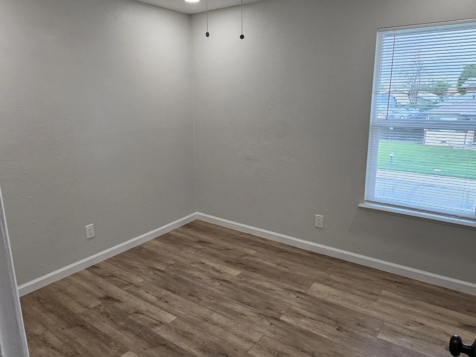 2 bed, 814 sqft, $1,600 — Photo 2