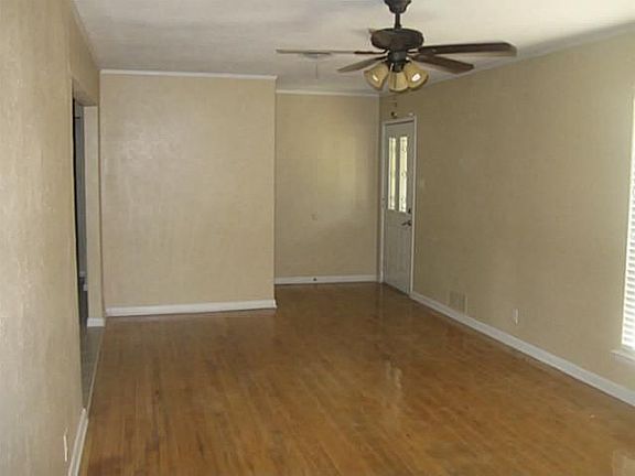 5th image of 900 Lee Dr