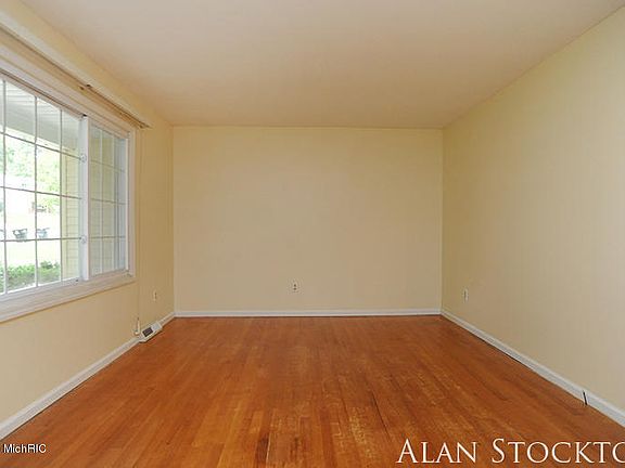 2nd image of 5717 Burgis Ave SE