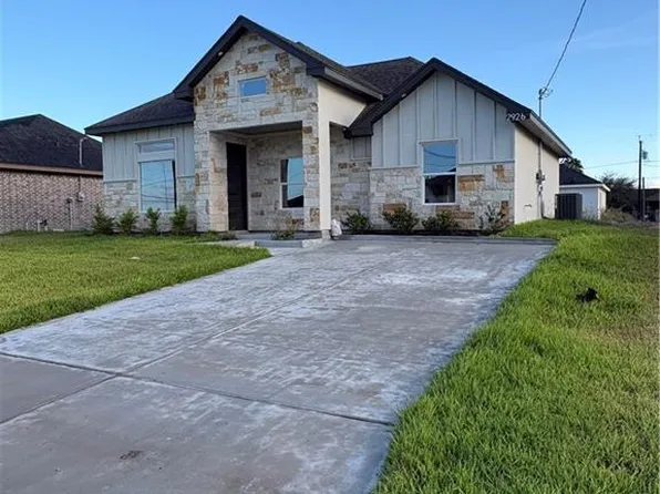 2926 Rio Red Cir S, Edinburg, TX 78541