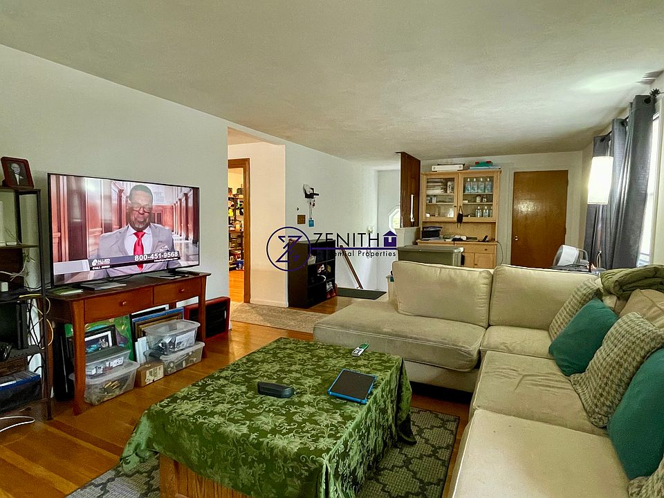 1st image of 94 Walnut St #1