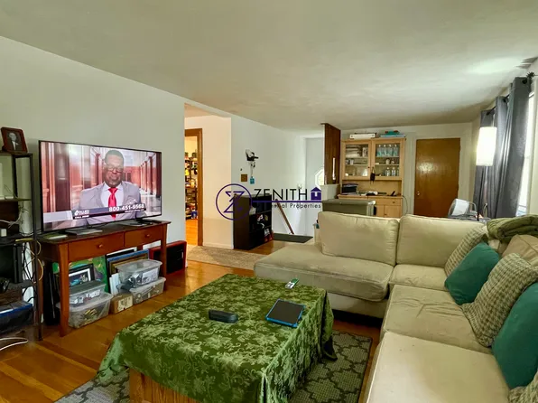 94 Walnut St #1, Belmont, MA 02478
