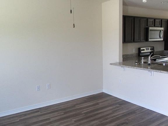4th image of 10468 River Birch Dr #A