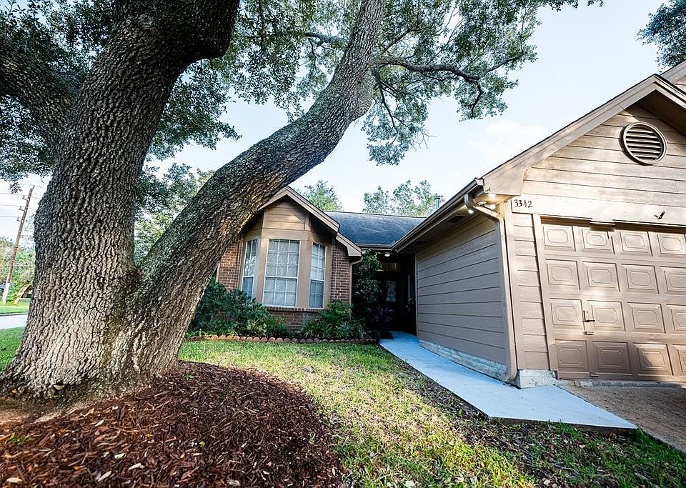 1st image of 3342 S Country Meadows Ln
