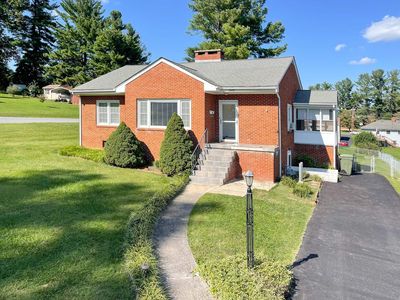 2335 Cortland St, Waynesboro, VA, 22980
