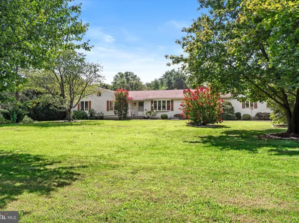 740 Windsor Perrineville Rd, Hightstown, NJ 08520
